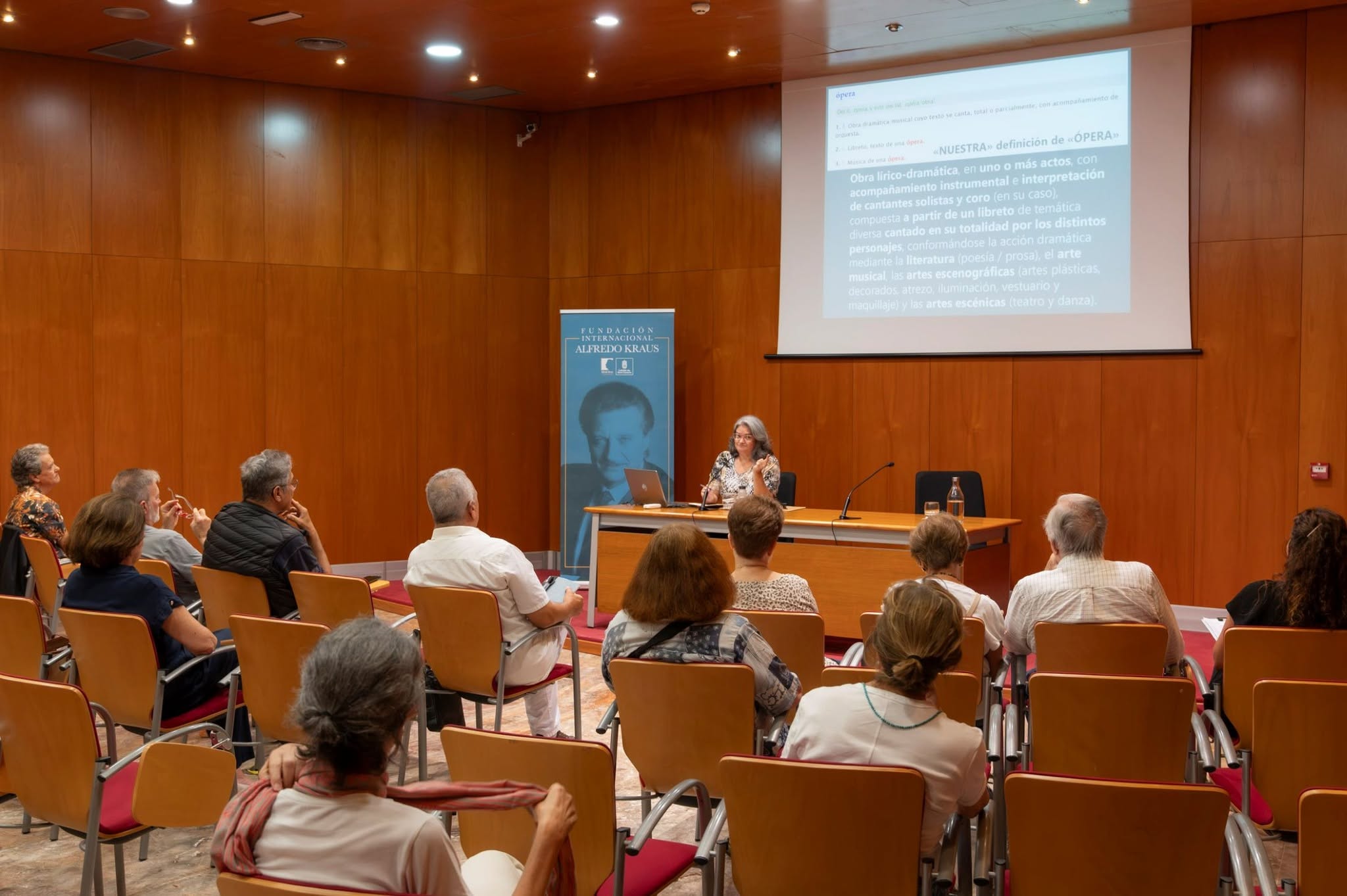 Isabel Saavedra Robaina inicia el seminario ‘La ópera, del clasicismo al romanticismo’, que organiza la FIAK